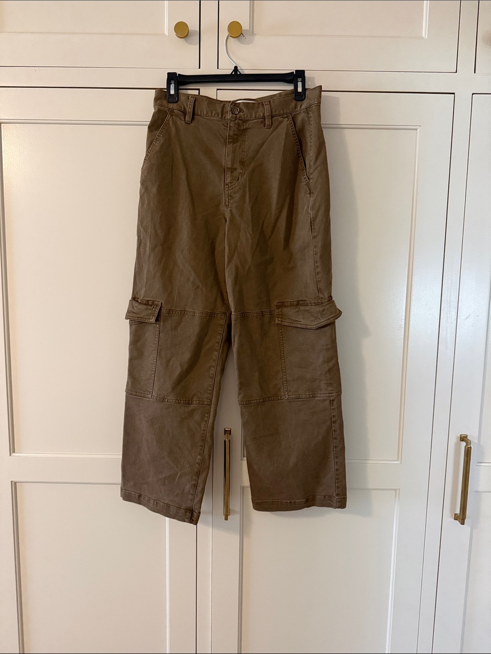 Frame women’s wide leg brown cargo pants size 28